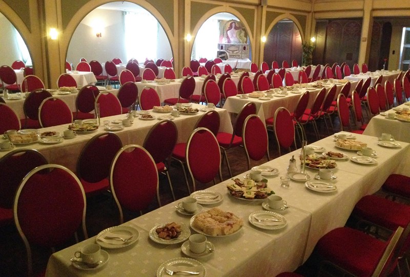Saal2
